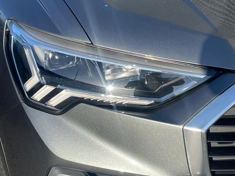 More views of Audi Q3