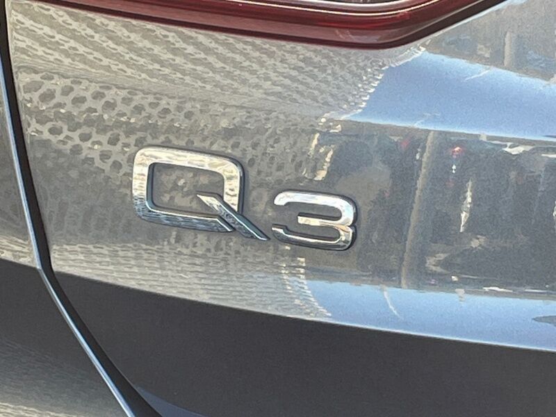 More views of Audi Q3