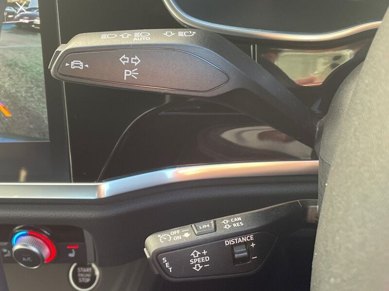 More views of Audi Q3