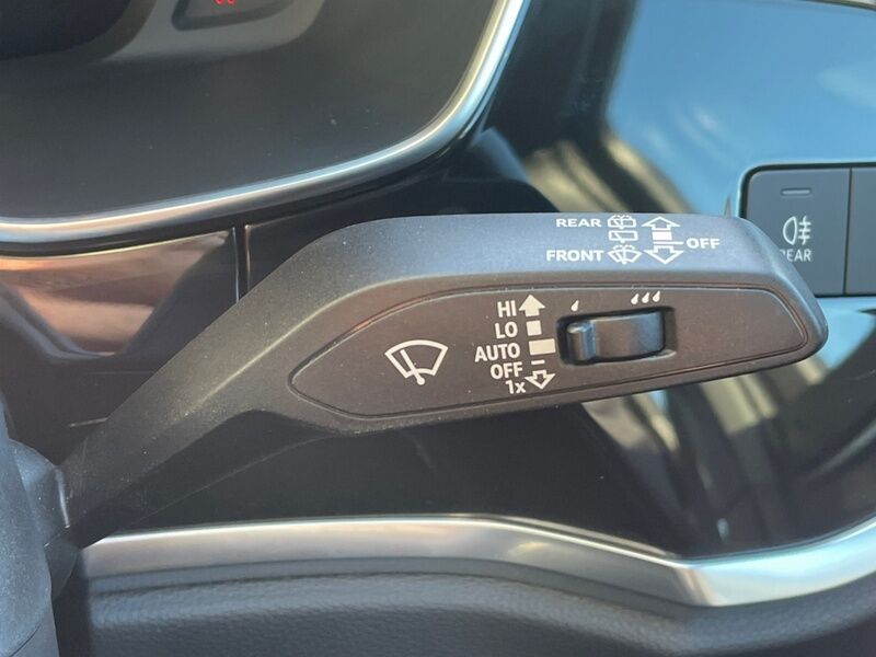 More views of Audi Q3