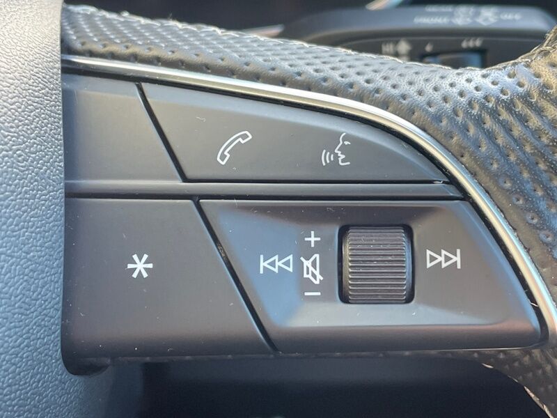 More views of Audi Q3