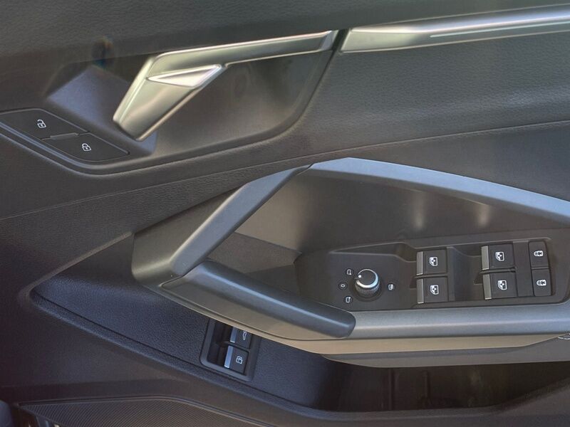 More views of Audi Q3