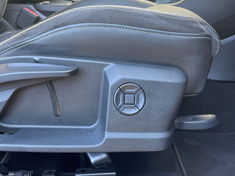 More views of Audi Q3