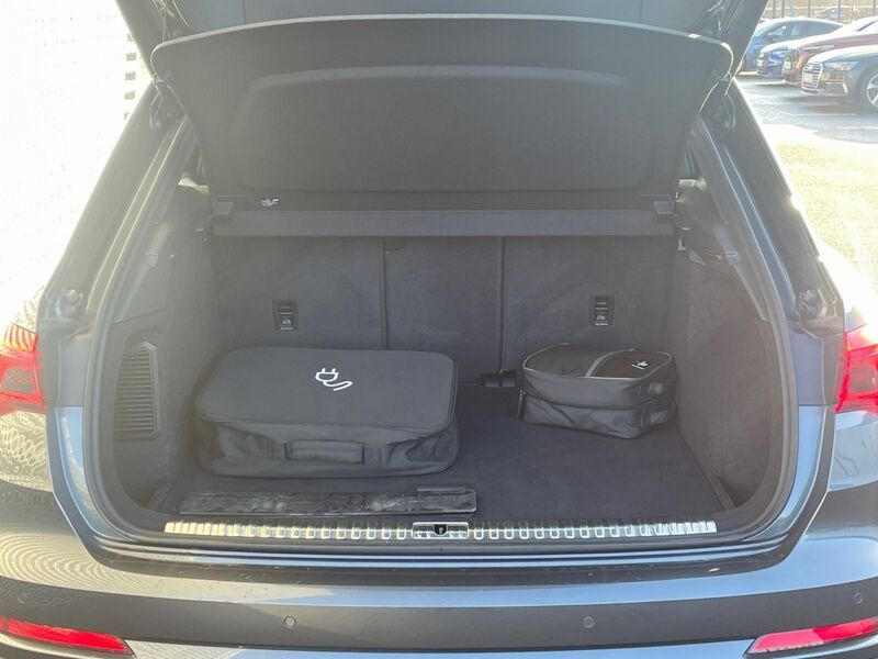 More views of Audi Q3