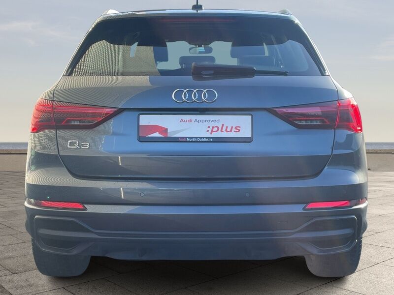 More views of Audi Q3