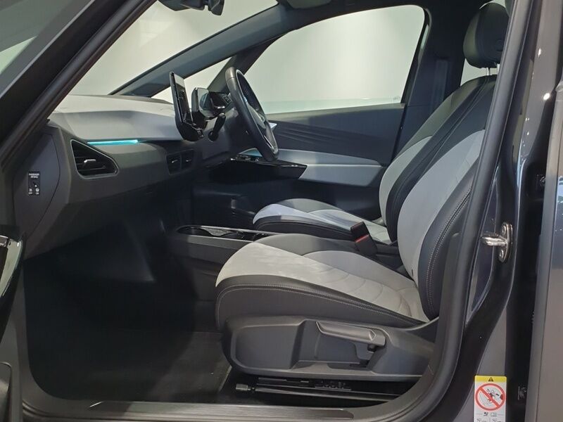 More views of Volkswagen ID.3