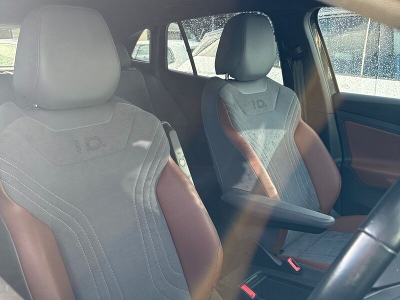 More views of Volkswagen ID.4