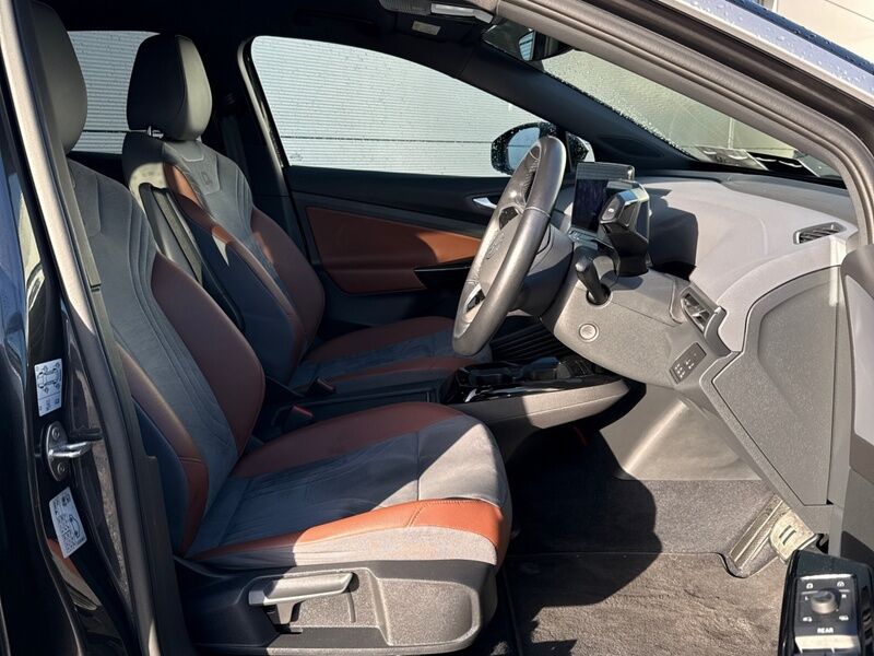 More views of Volkswagen ID.4