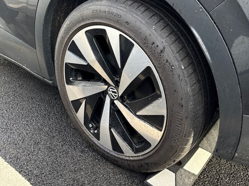 More views of Volkswagen ID.4