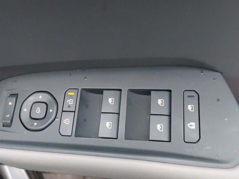 More views of Kia EV9