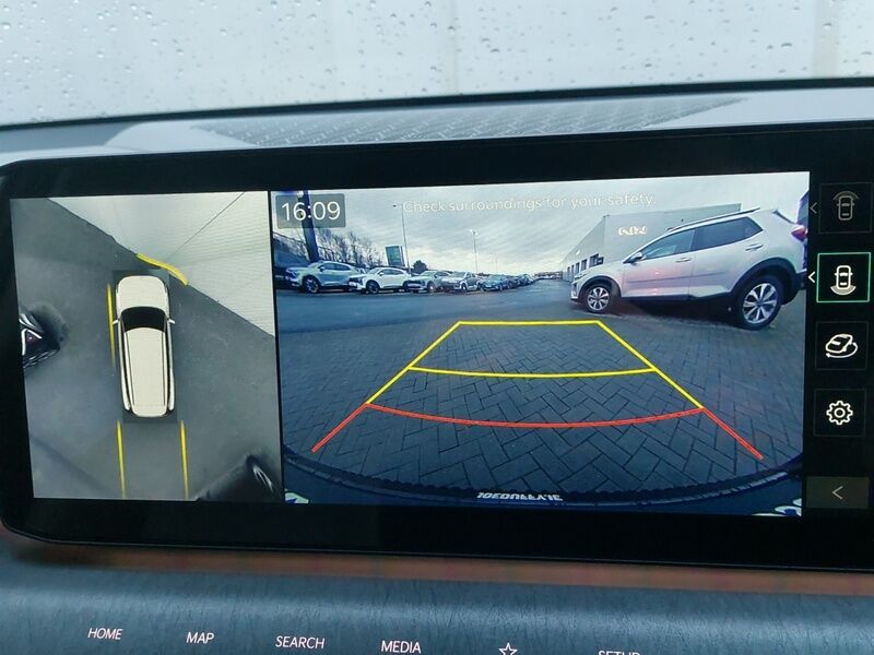 More views of Kia EV9