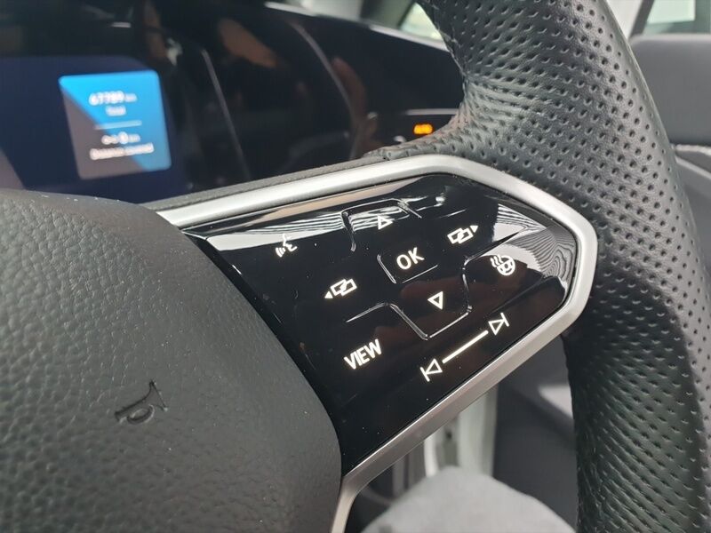 More views of Volkswagen Golf