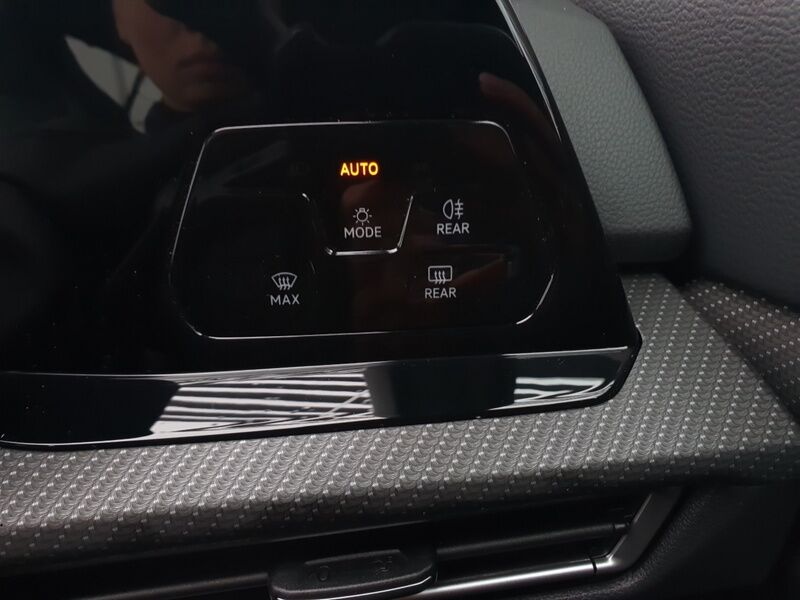 More views of Volkswagen Golf