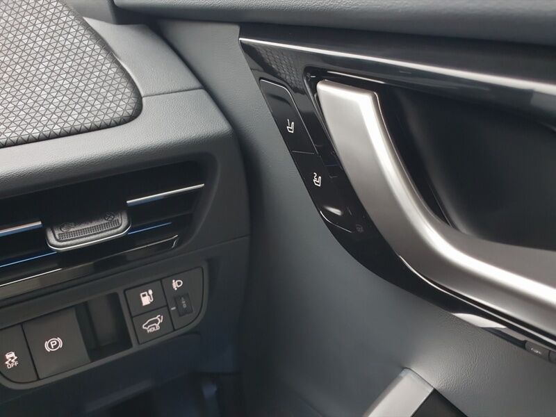 More views of Kia EV6