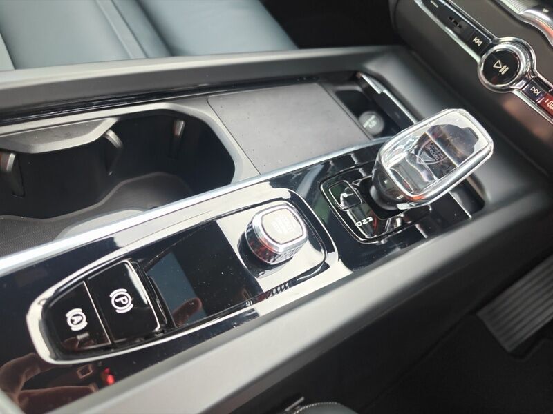 More views of Volvo XC60