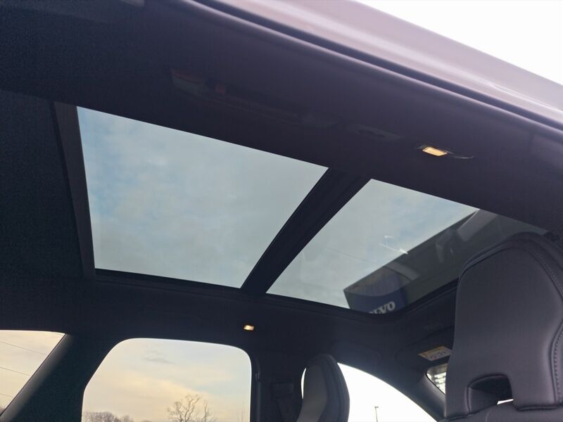 More views of Volvo XC60