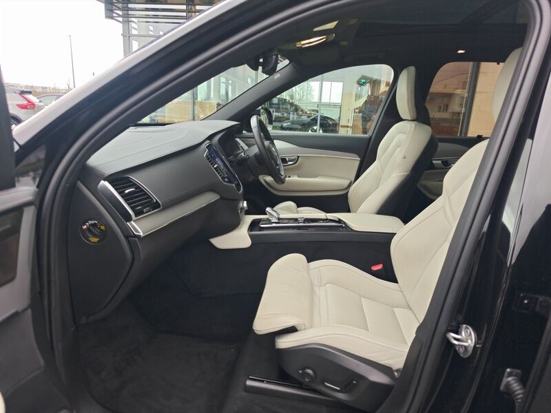 More views of Volvo XC90