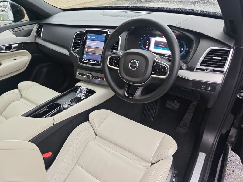 More views of Volvo XC90