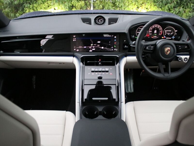 More views of Porsche Panamera