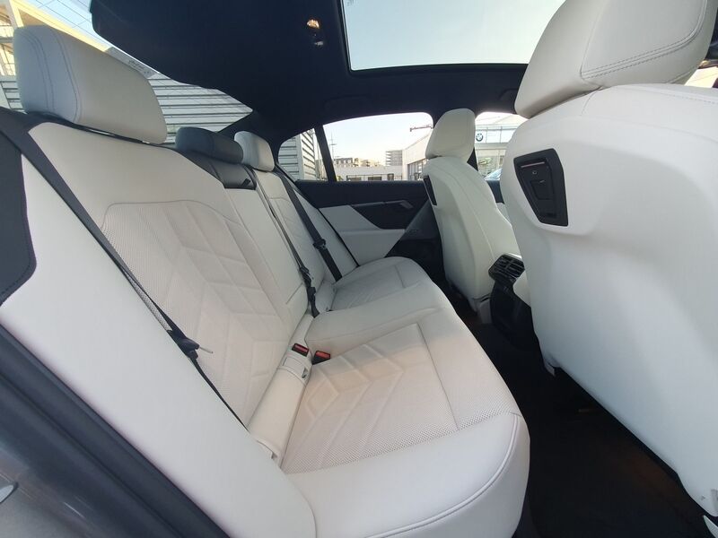 More views of BMW 5-Series