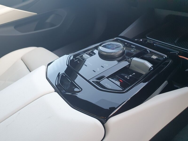 More views of BMW 5-Series