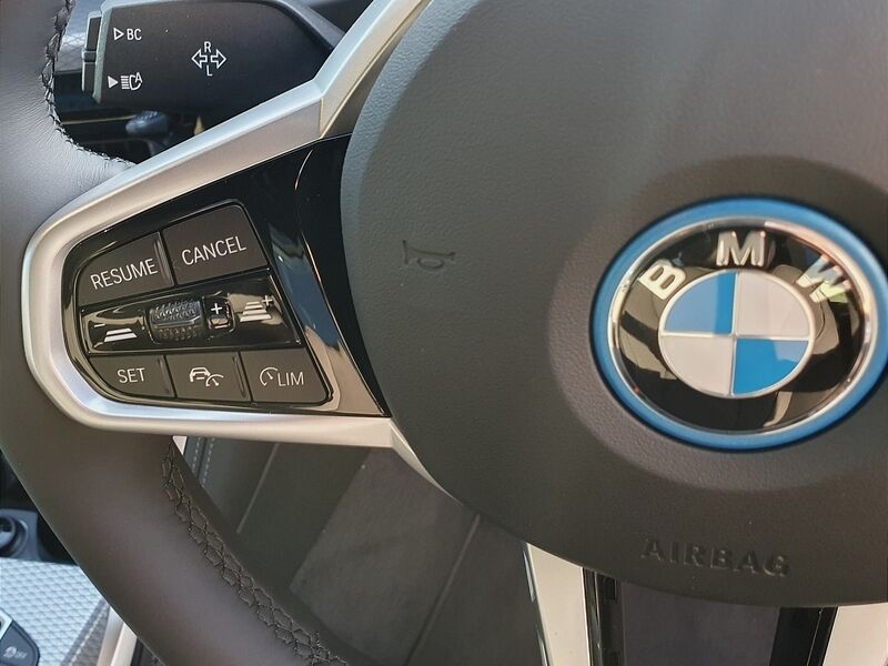 More views of BMW i4