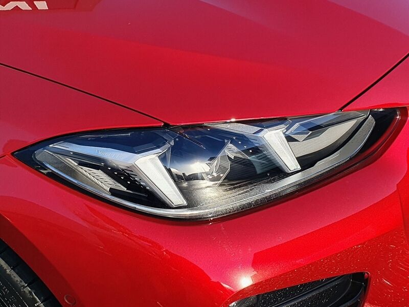 More views of BMW i4