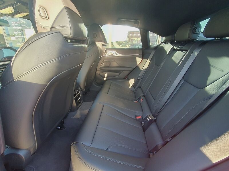 More views of BMW i4