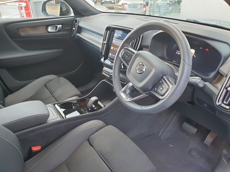 More views of Volvo XC40