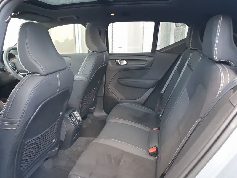 More views of Volvo XC40