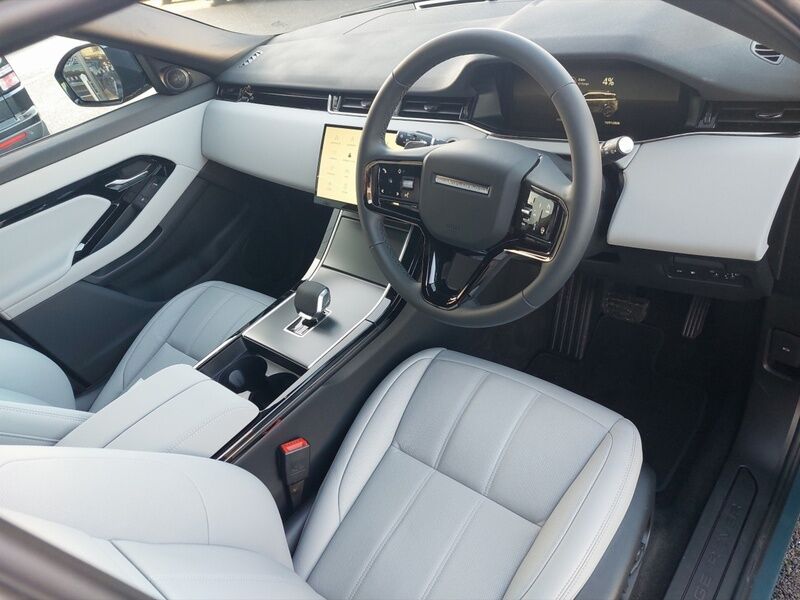 More views of Land Rover Range Rover Evoque