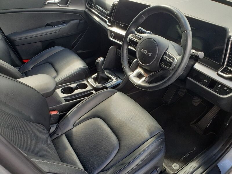 More views of Kia Sportage