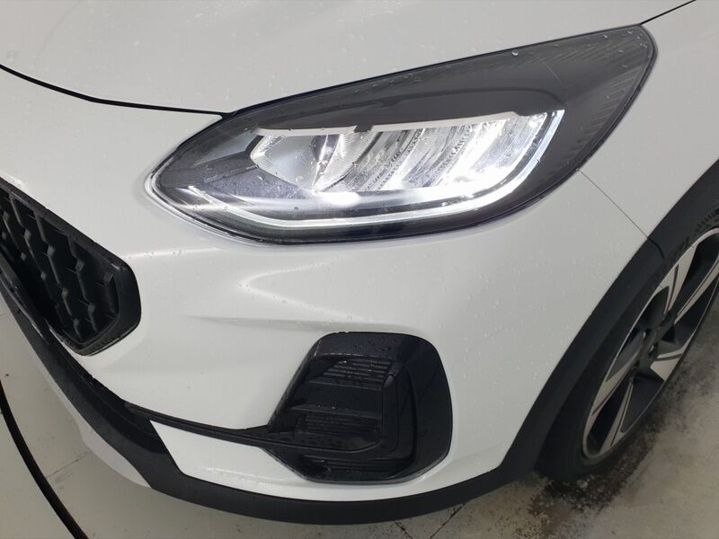 More views of Ford Fiesta