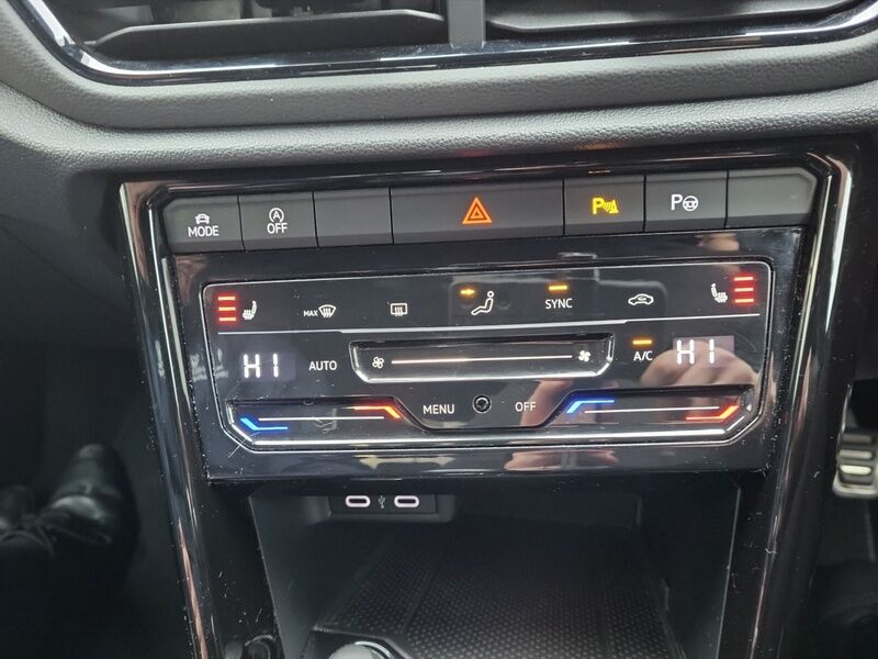 More views of Volkswagen T-Roc