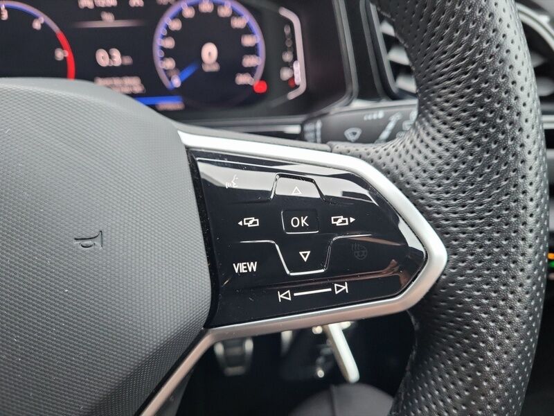 More views of Volkswagen T-Roc