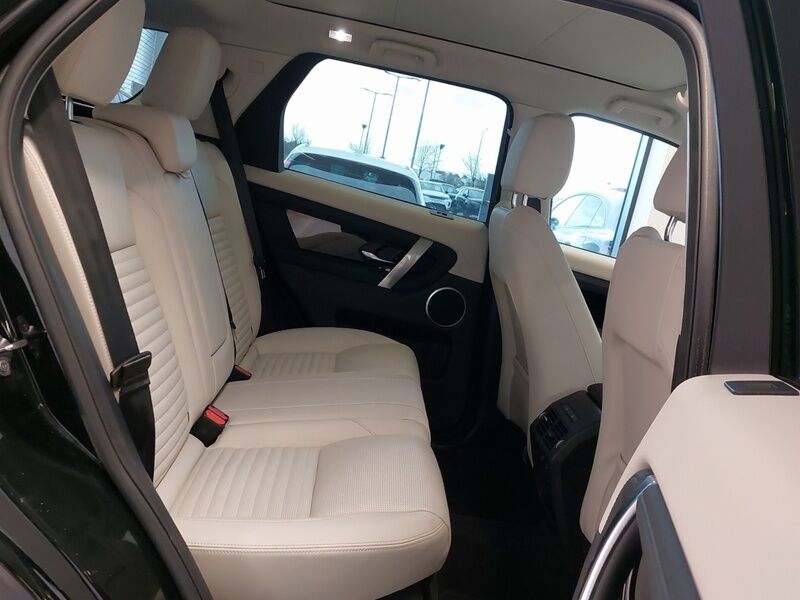 More views of Land Rover Discovery Sport