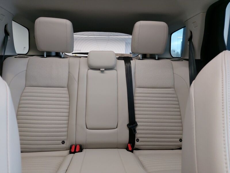 More views of Land Rover Discovery Sport