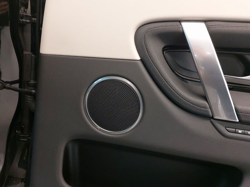 More views of Land Rover Discovery Sport