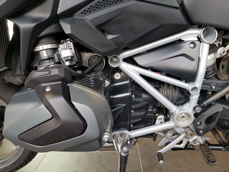 More views of BMW R 1250