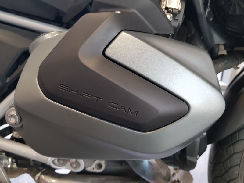 More views of BMW R 1250