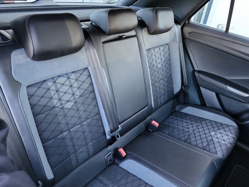 More views of Volkswagen T-Roc