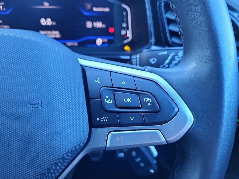 More views of Volkswagen T-Roc