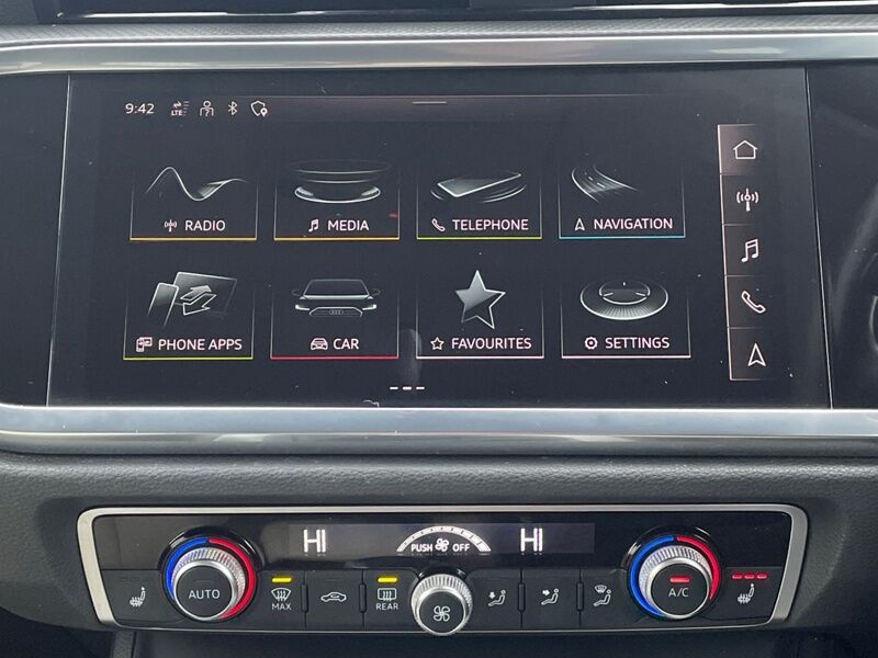 More views of Audi Q3