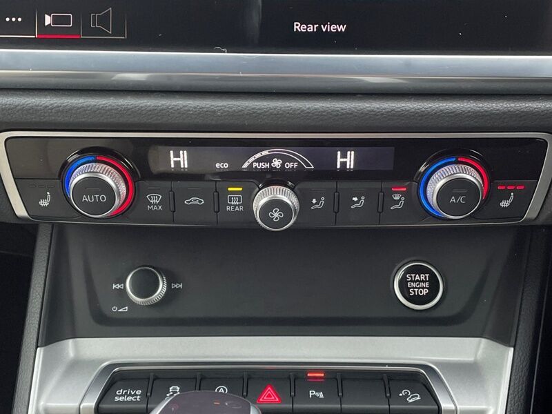 More views of Audi Q3