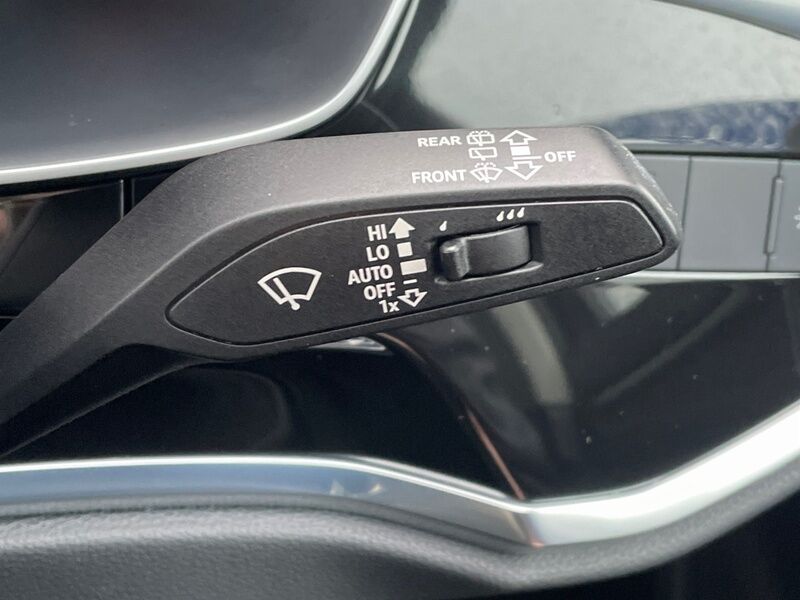 More views of Audi Q3