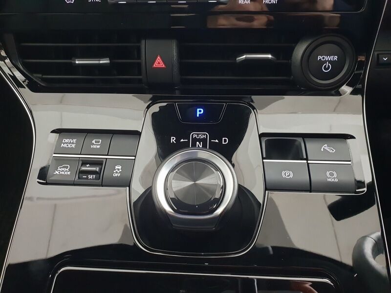 More views of Subaru Solterra