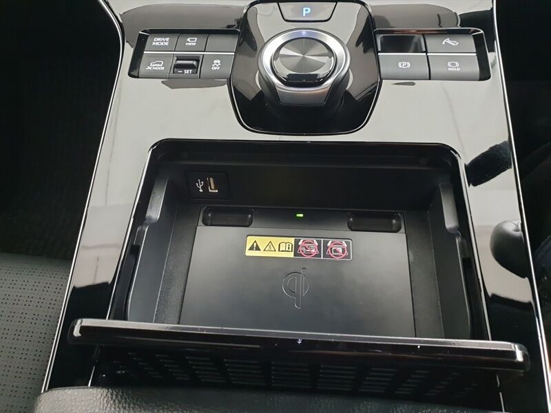 More views of Subaru Solterra