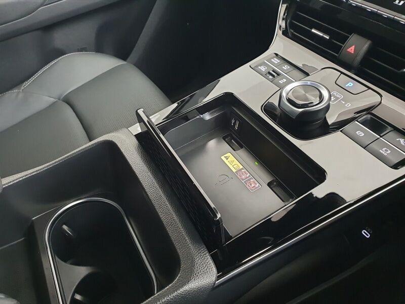 More views of Subaru Solterra