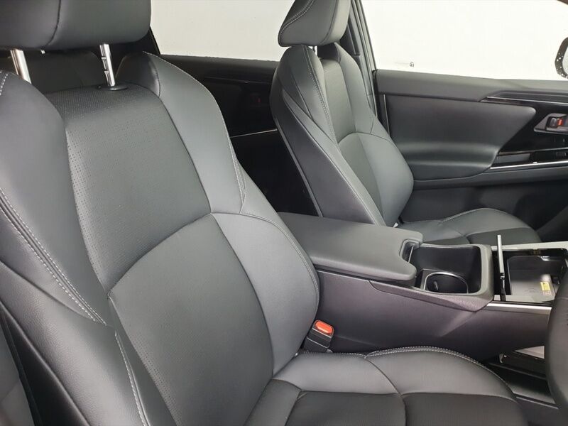 More views of Subaru Solterra