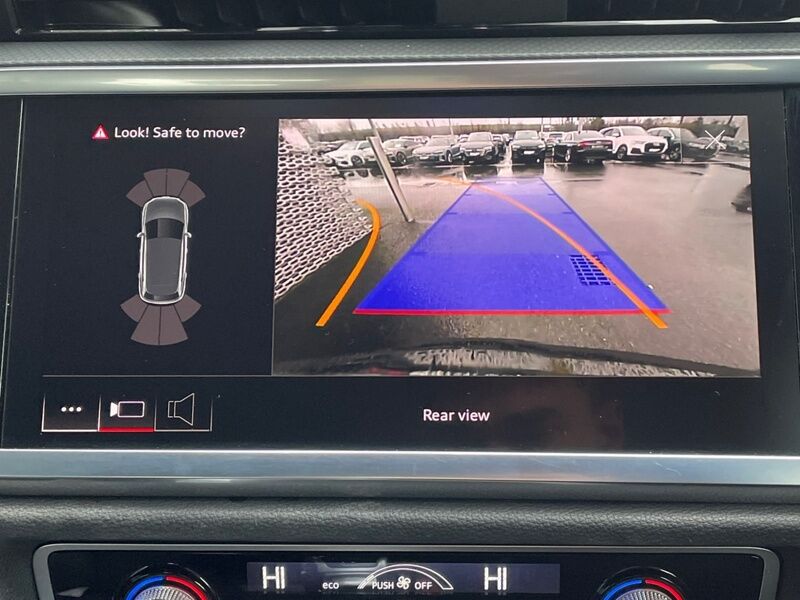 More views of Audi Q3